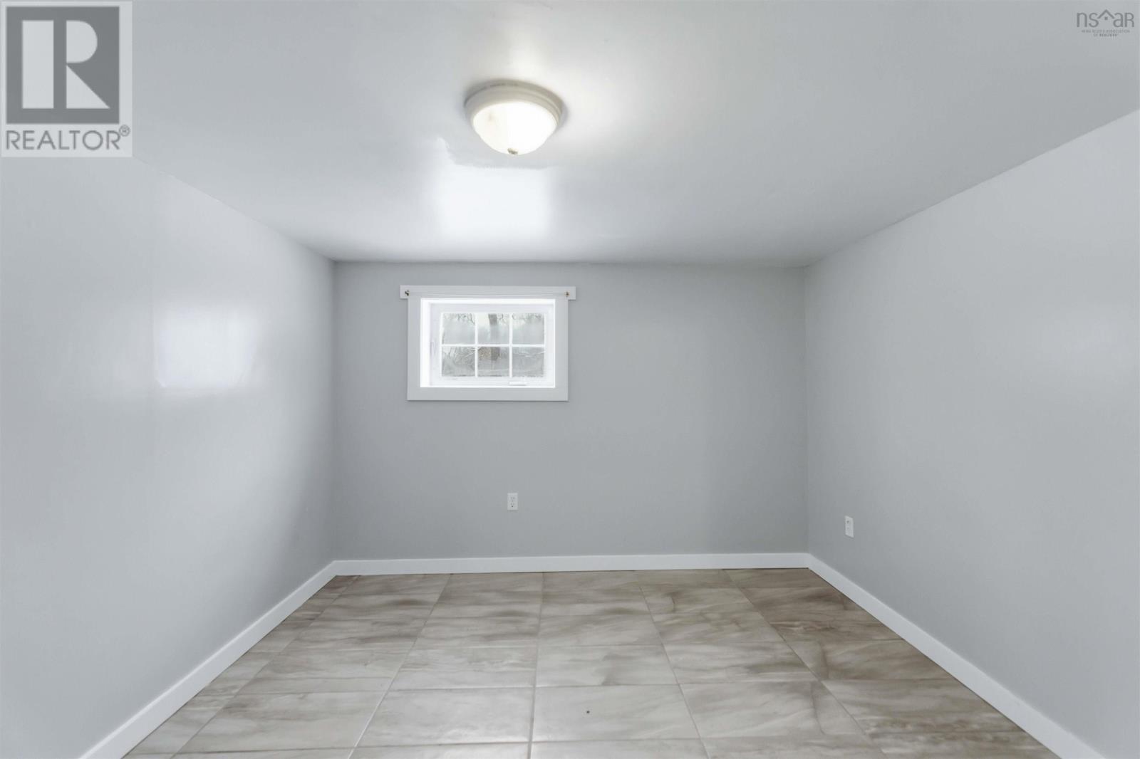 395 COLLEGE ROAD - 27