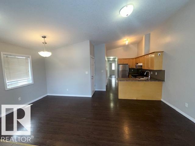 12124 122 ST NW - 9