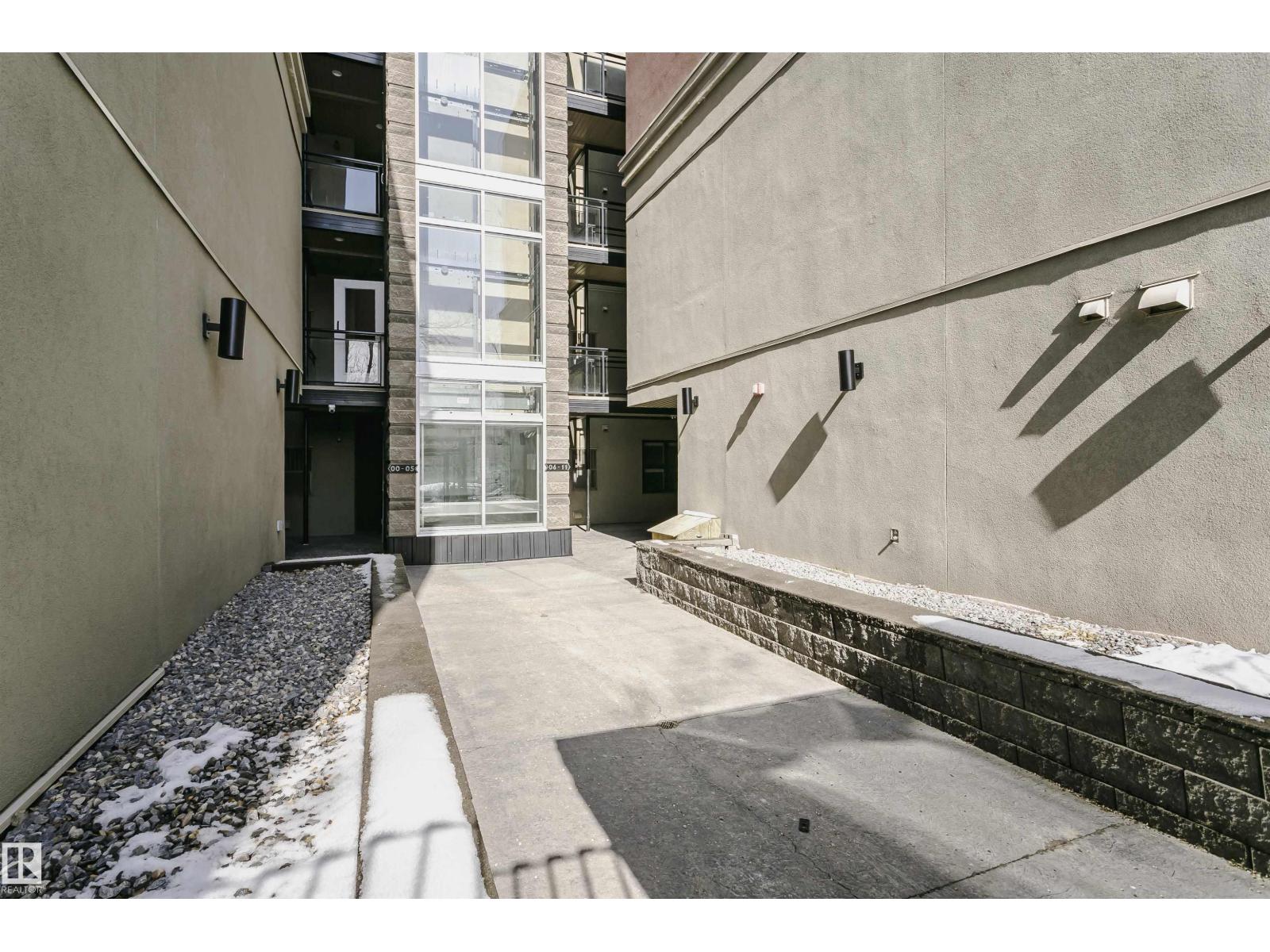 #211 10808 71 AV NW - 2