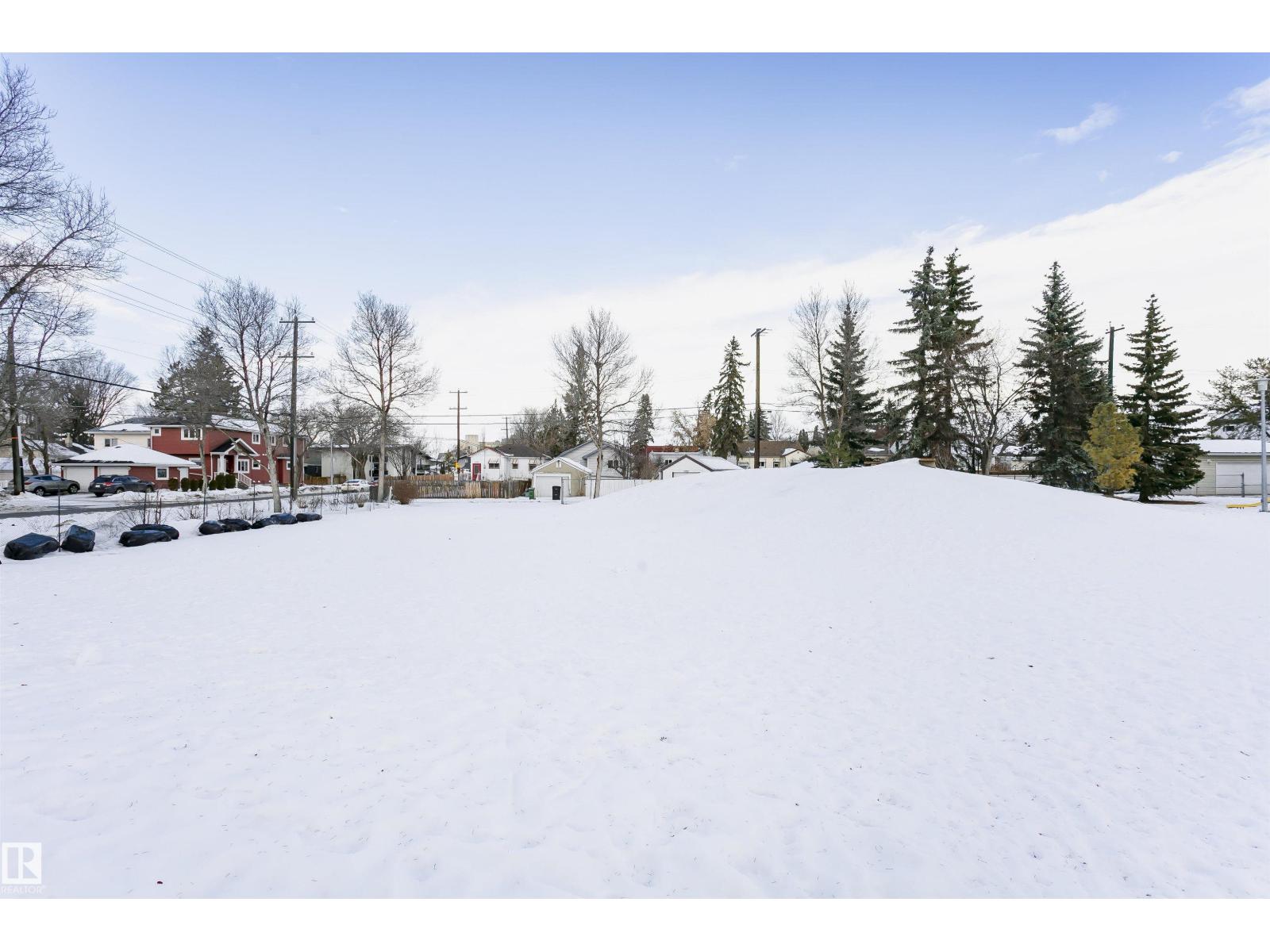 #211 10808 71 AV NW - 28