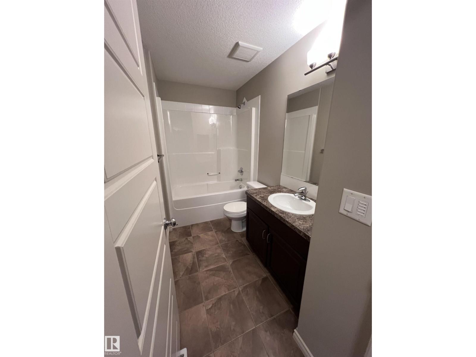 1117 59A ST SW, Edmonton