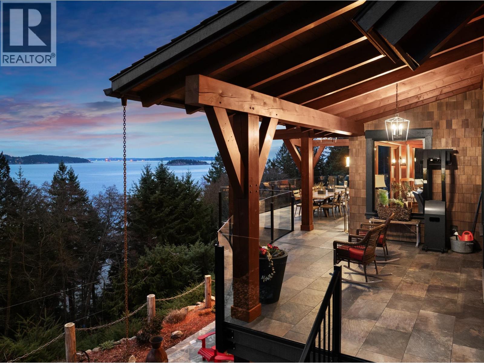 800 TAYLOR ROAD, Bowen Island