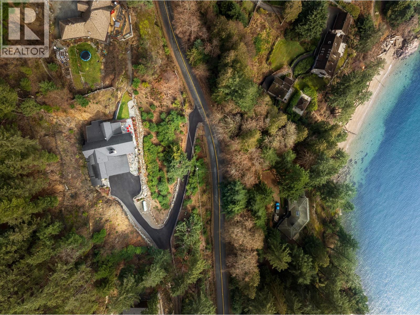 800 TAYLOR ROAD, Bowen Island