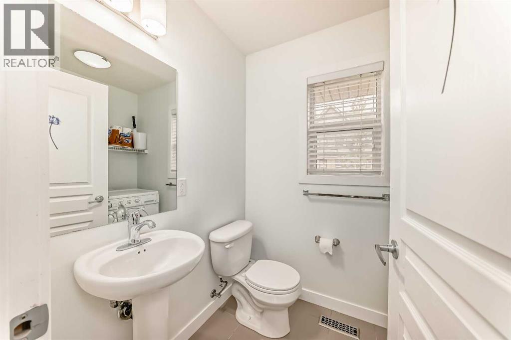 Single Family House 5 Level for Sale in  Panatella Hill NW Panorama Hills Calgary 