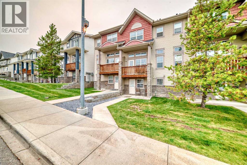 Single Family House 5 Level for Sale in  Panatella Hill NW Panorama Hills Calgary 