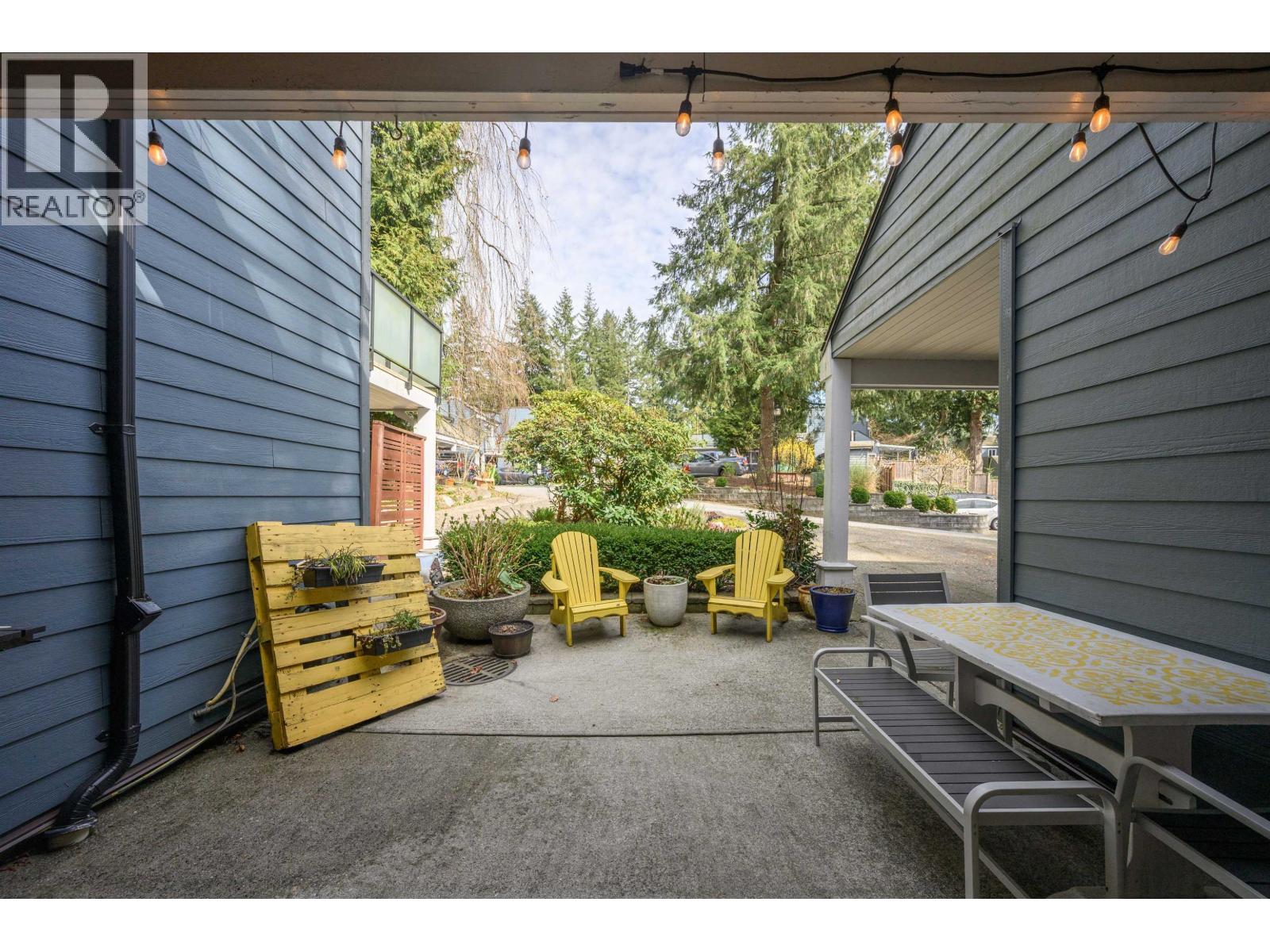 10 2590 AUSTIN AVENUE, Coquitlam