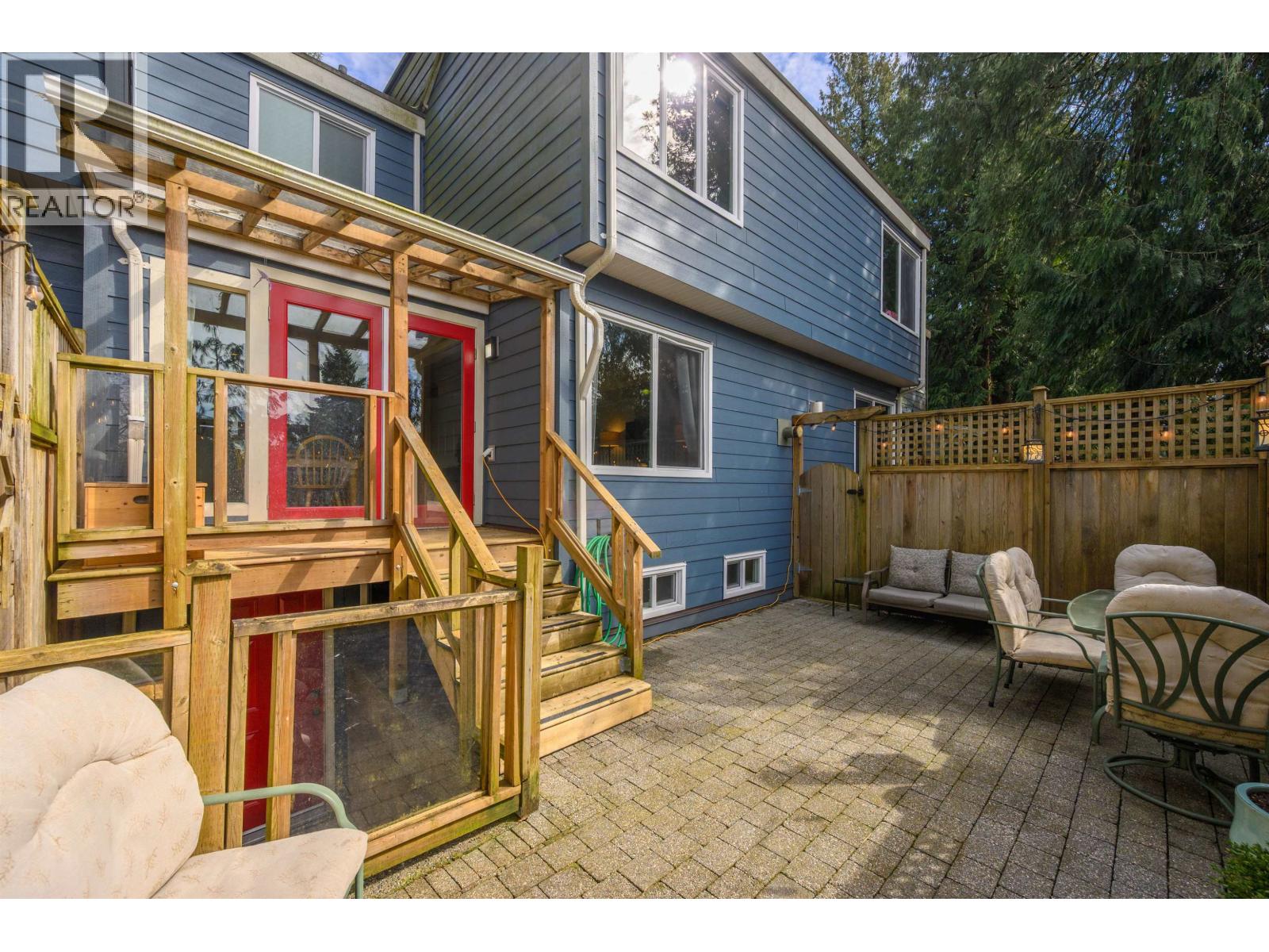 10 2590 AUSTIN AVENUE, Coquitlam