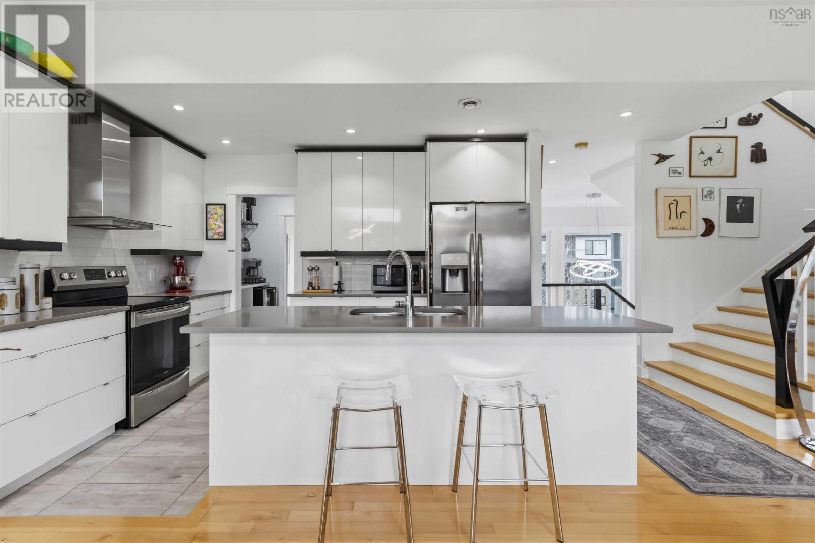 237 TRANSOM DRIVE - 12