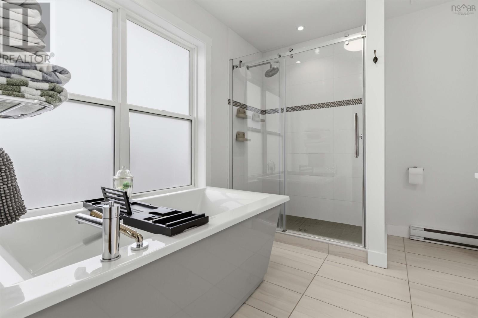 237 TRANSOM DRIVE - 32