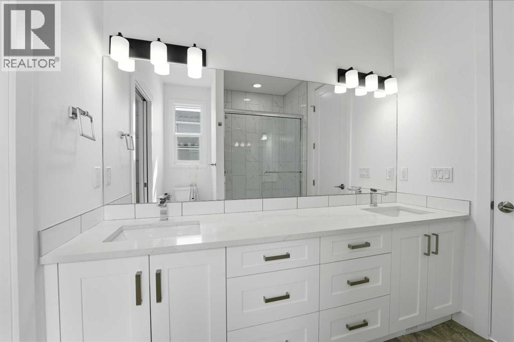 4240 Bauman Way, Innisfail