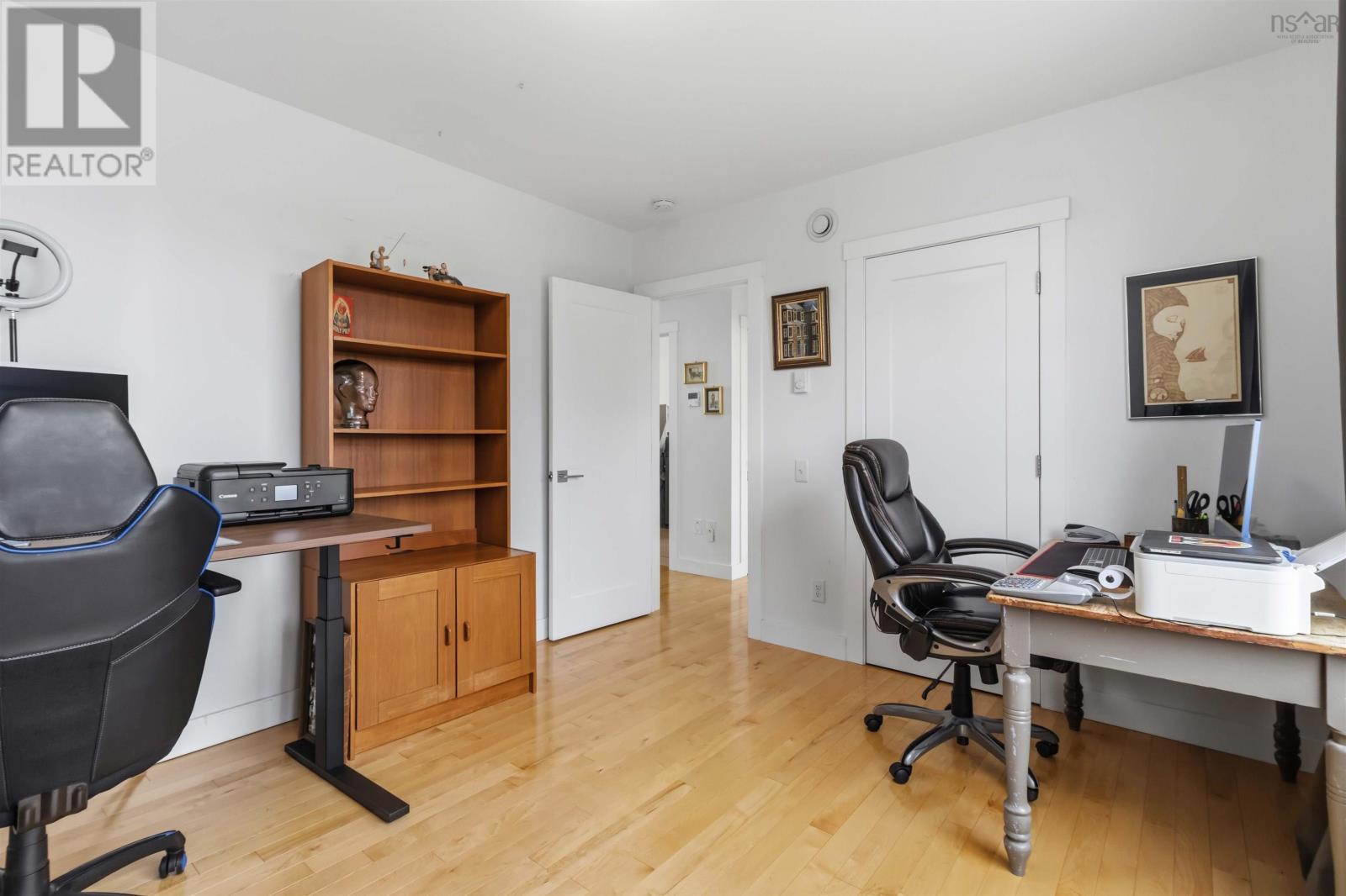 237 TRANSOM DRIVE - 38