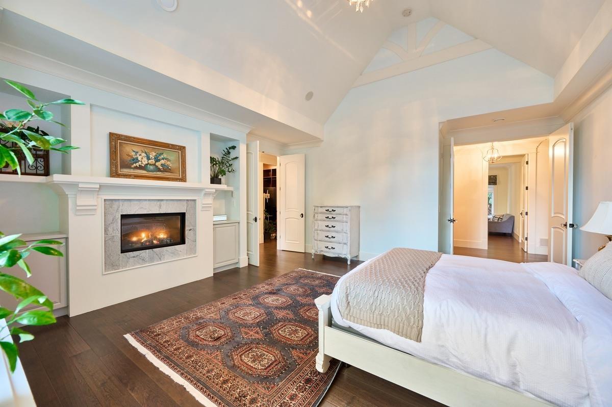 2534 CEDAR DRIVE, Surrey