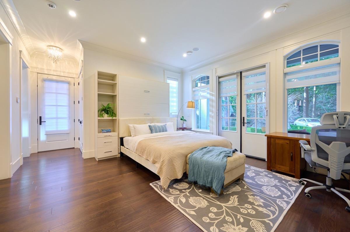 2534 CEDAR DRIVE, Surrey