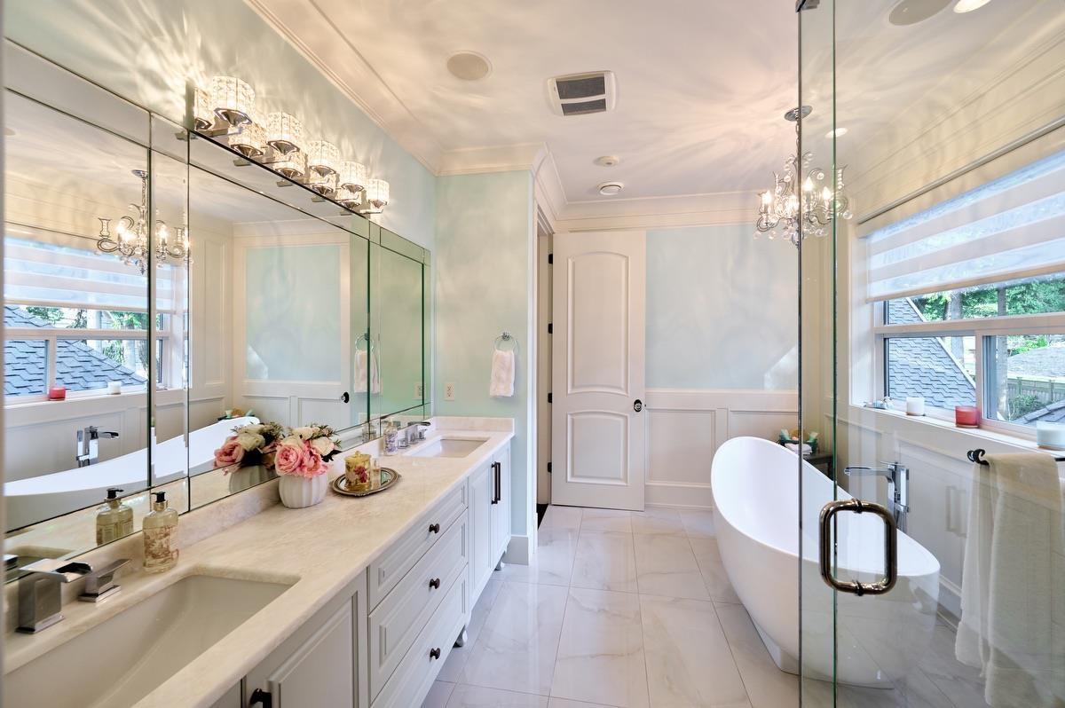 2534 CEDAR DRIVE, Surrey