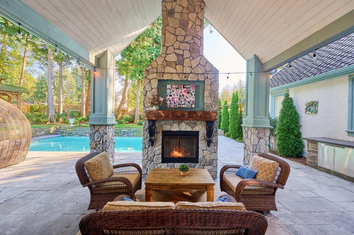 2534 CEDAR DRIVE, Surrey