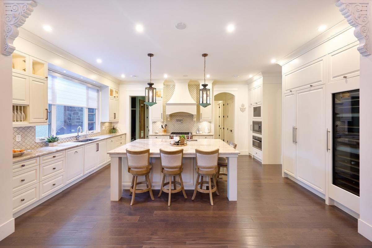 2534 CEDAR DRIVE, Surrey