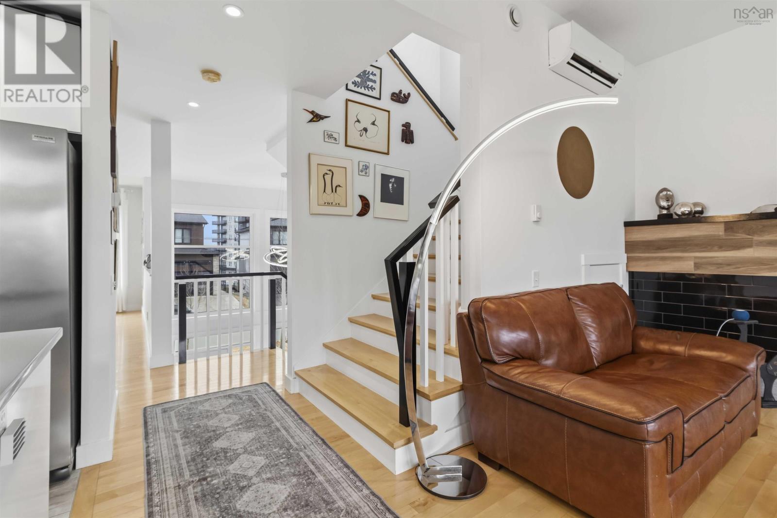 237 TRANSOM DRIVE - 6