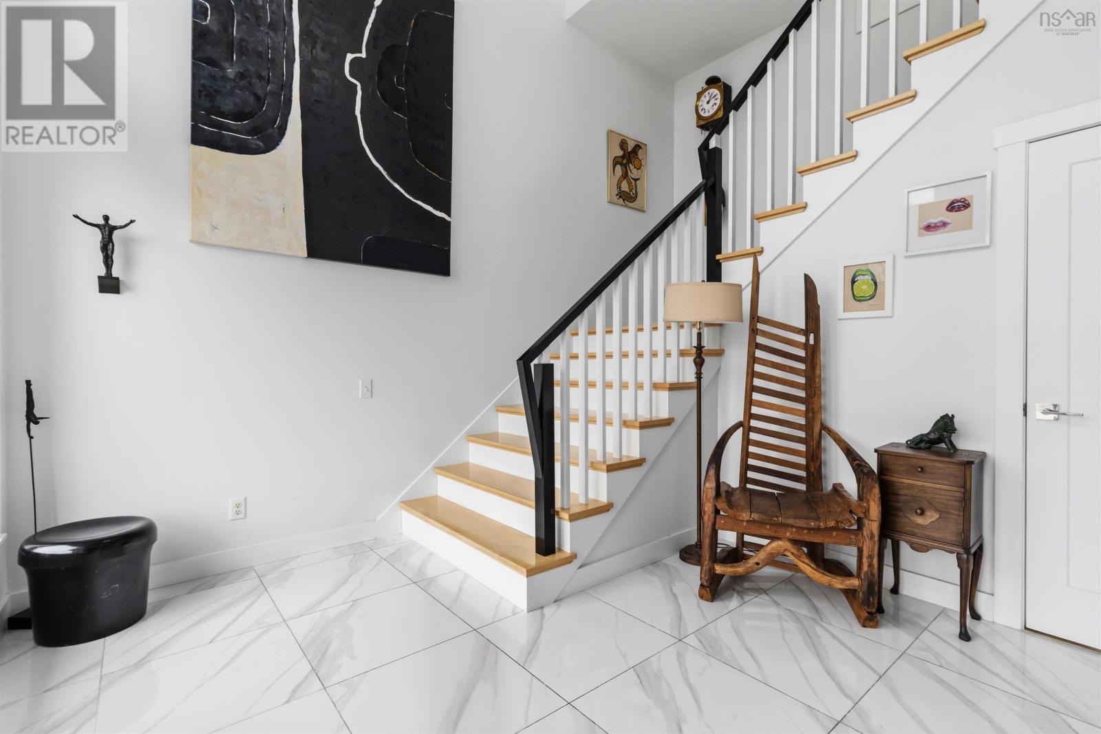 237 TRANSOM DRIVE - 4