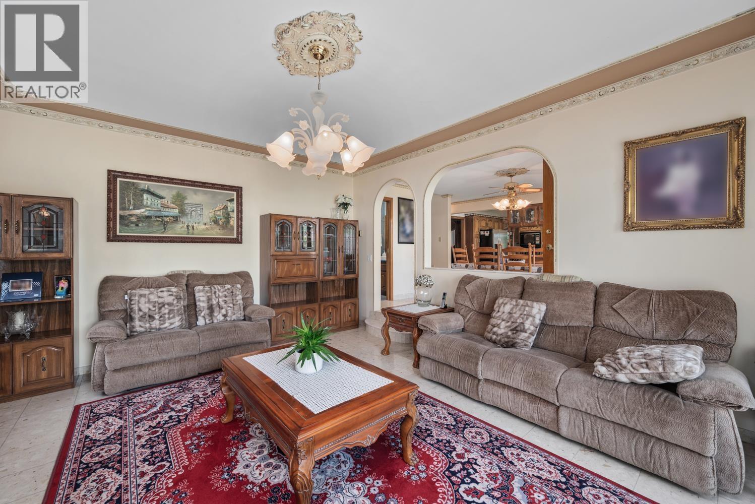 7113 UNION STREET, Burnaby