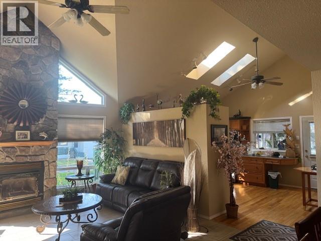 #109 7369 PROSPECTOR AVENUE - 14