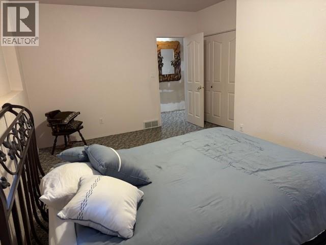 #109 7369 PROSPECTOR AVENUE - 33