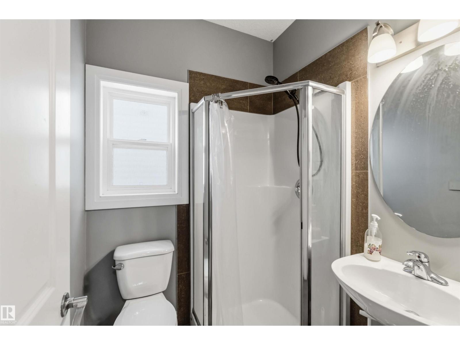 3563 14 ST NW, Edmonton