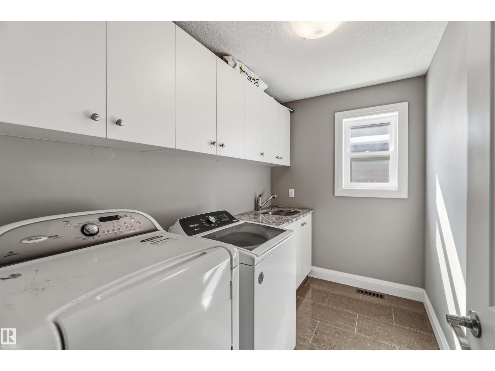 3563 14 ST NW, Edmonton