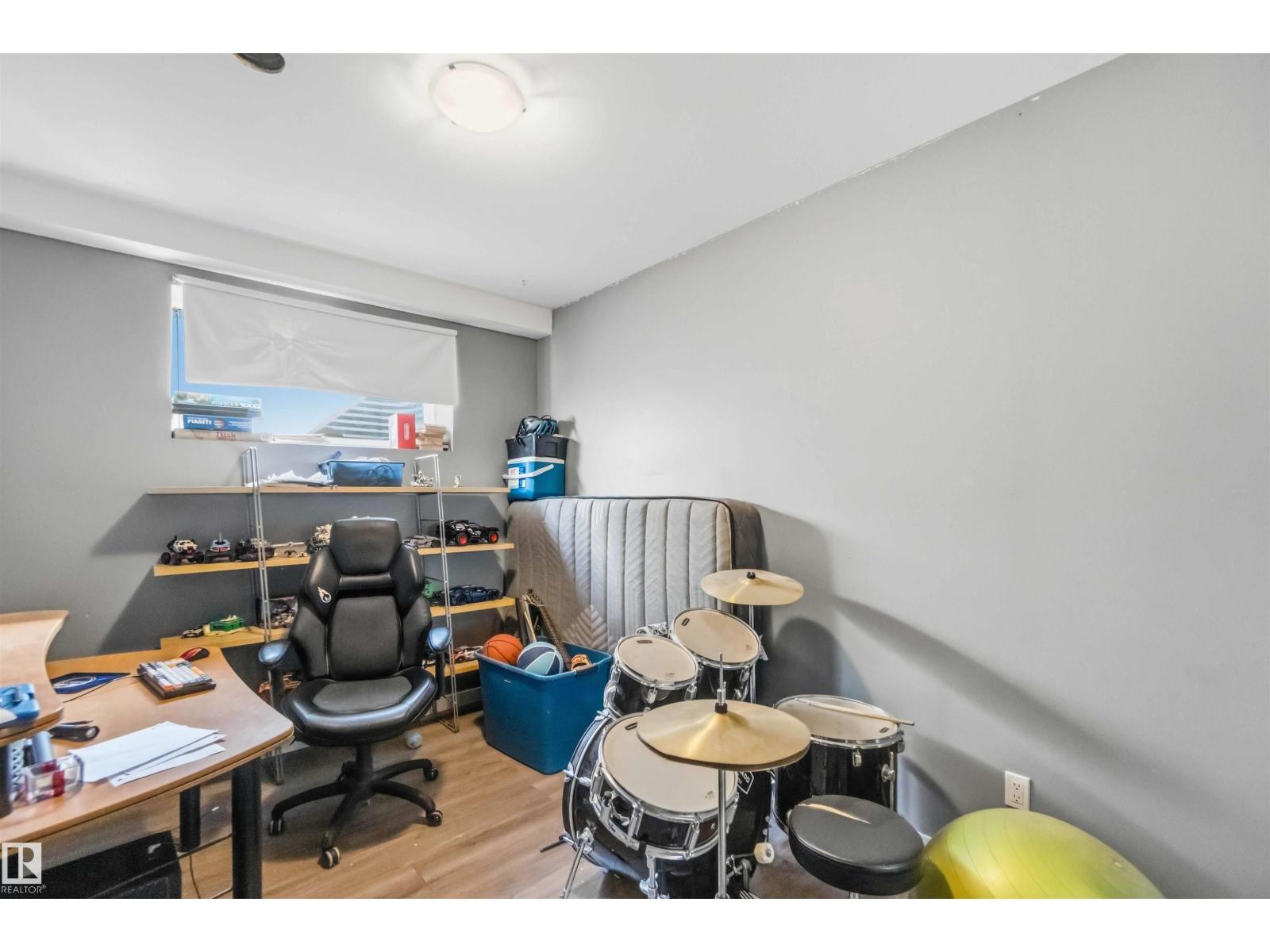 3563 14 ST NW, Edmonton