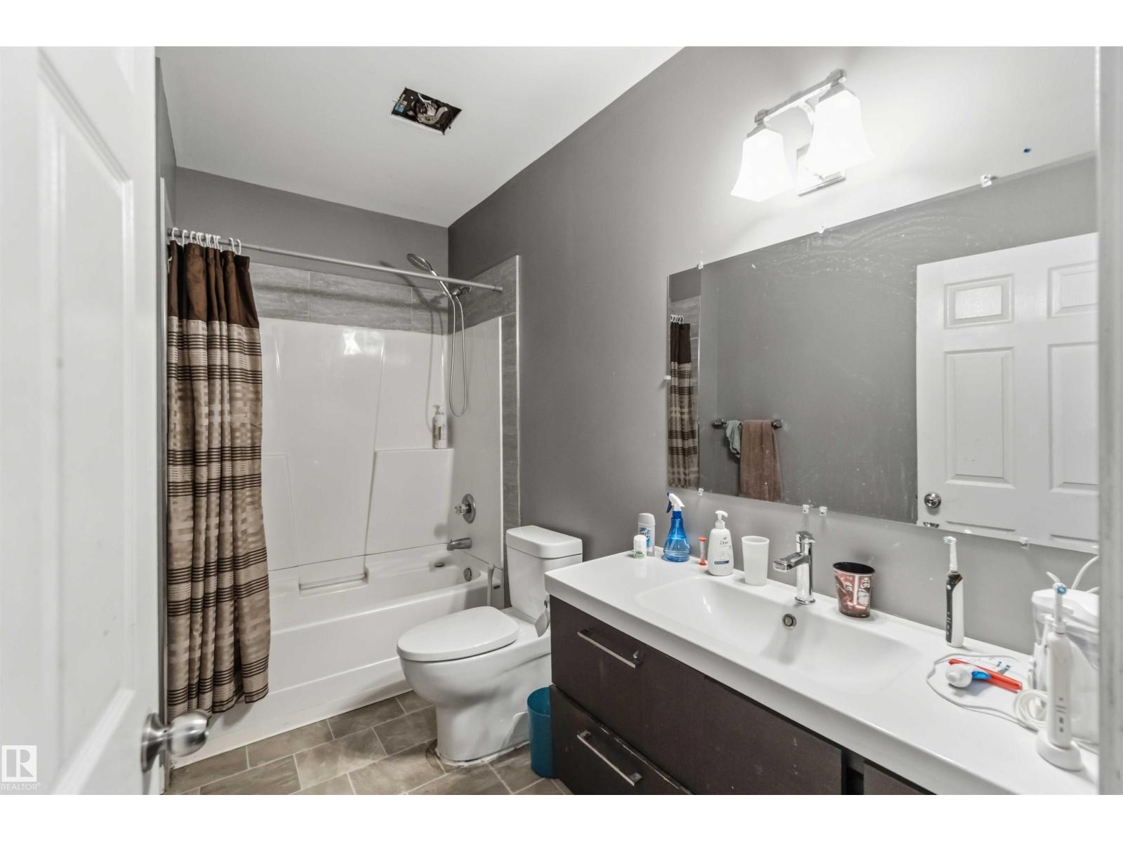 3563 14 ST NW, Edmonton