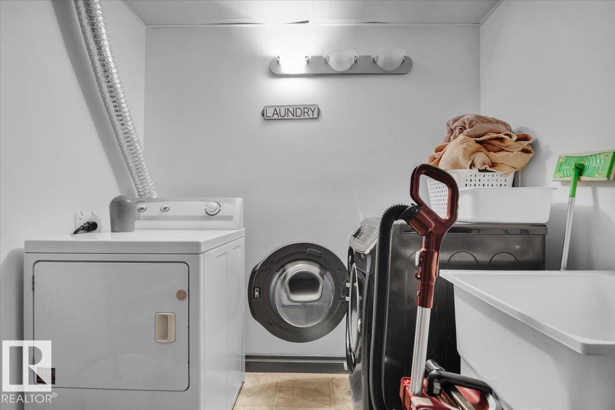 #207 9739 92 ST NW, Edmonton