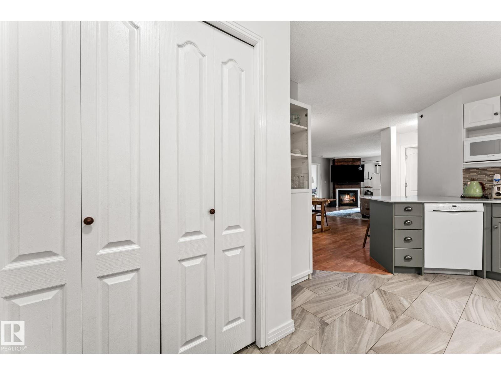 #311 9640 105 ST NW, Edmonton