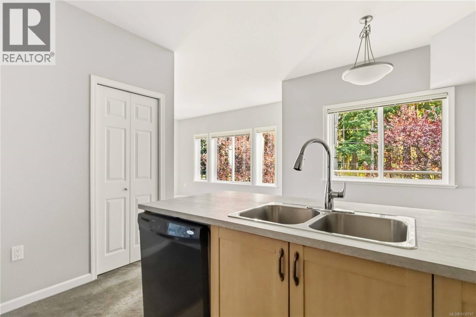 309 360 Goldstream Ave, Colwood