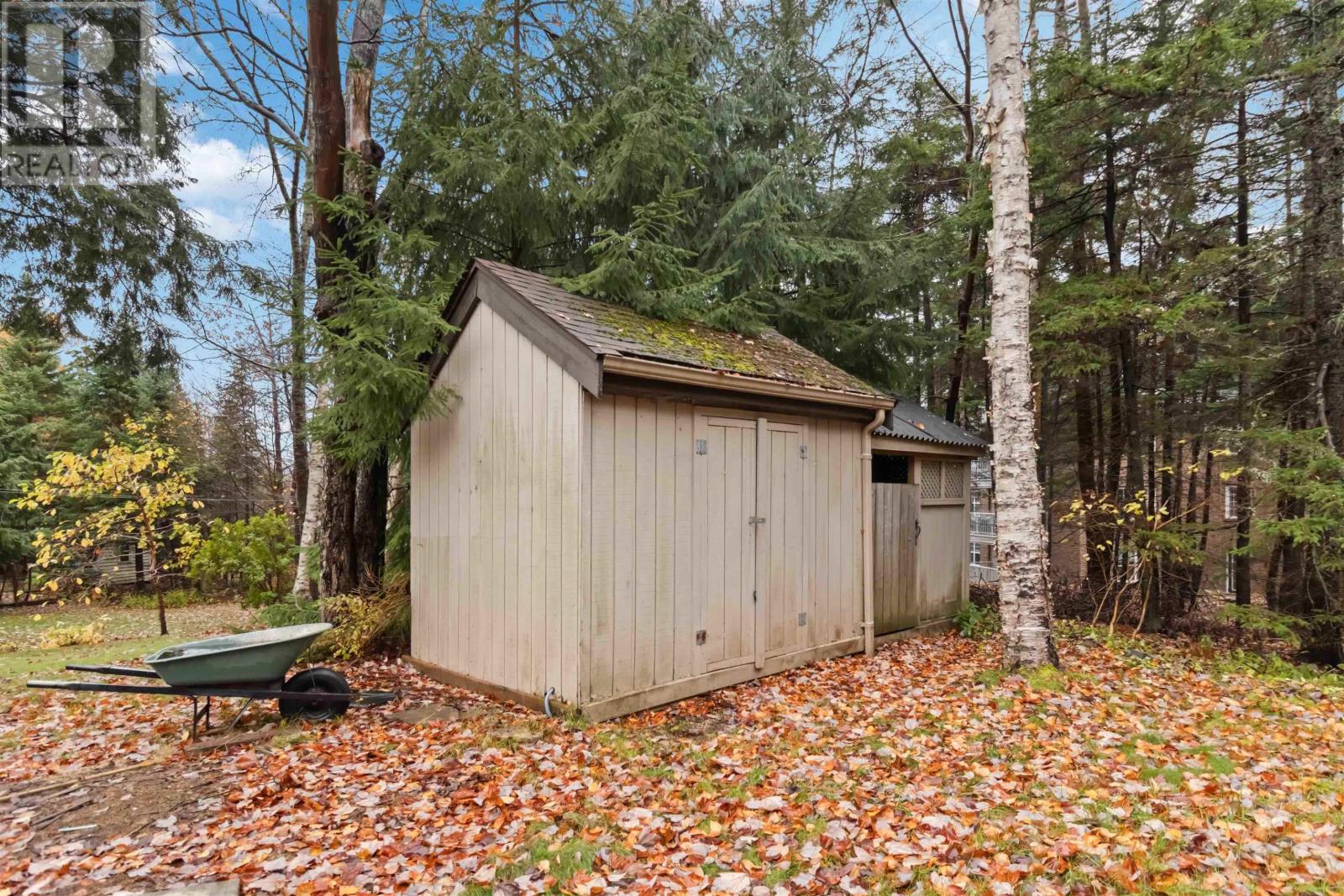 Property 36 of 42 of 26 Village Crescent