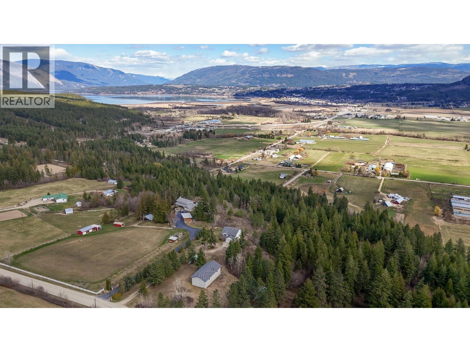 1500 Street SW, Salmon Arm