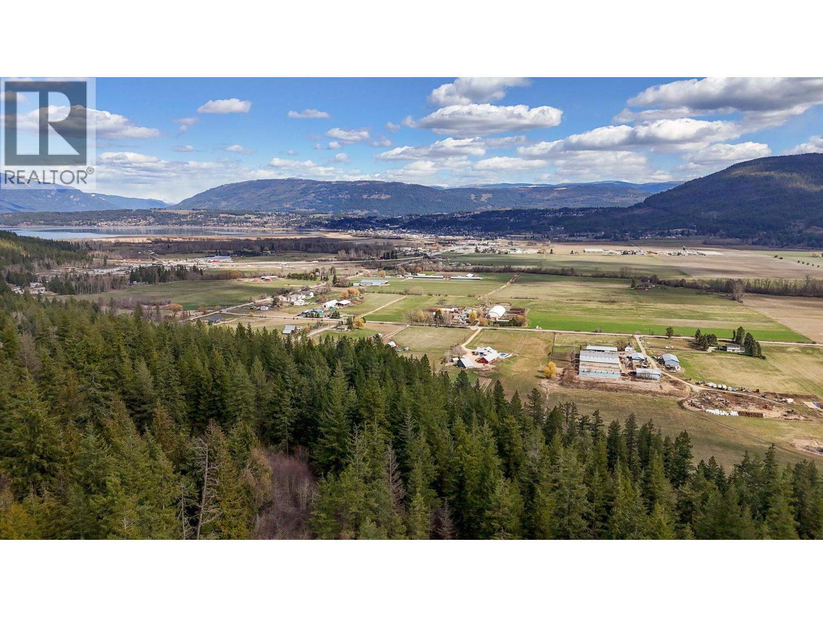 1500 Street SW, Salmon Arm
