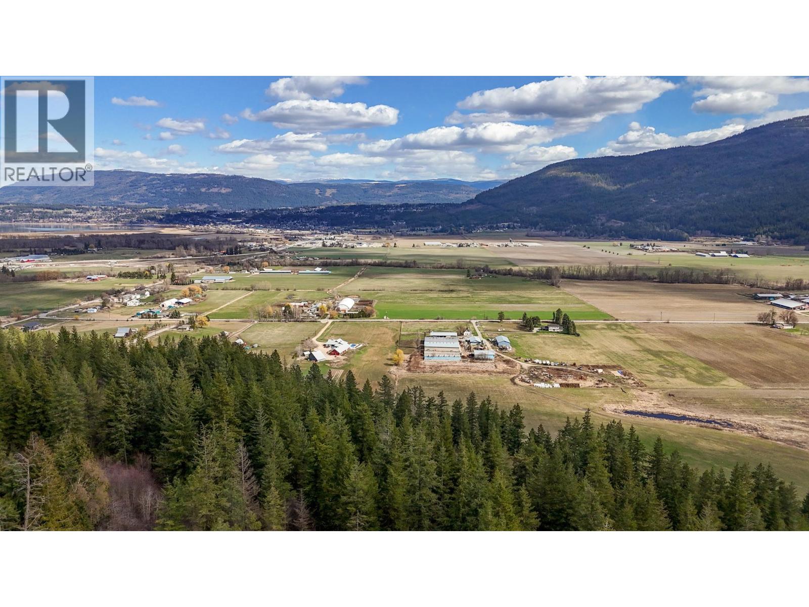 1500 Street SW, Salmon Arm