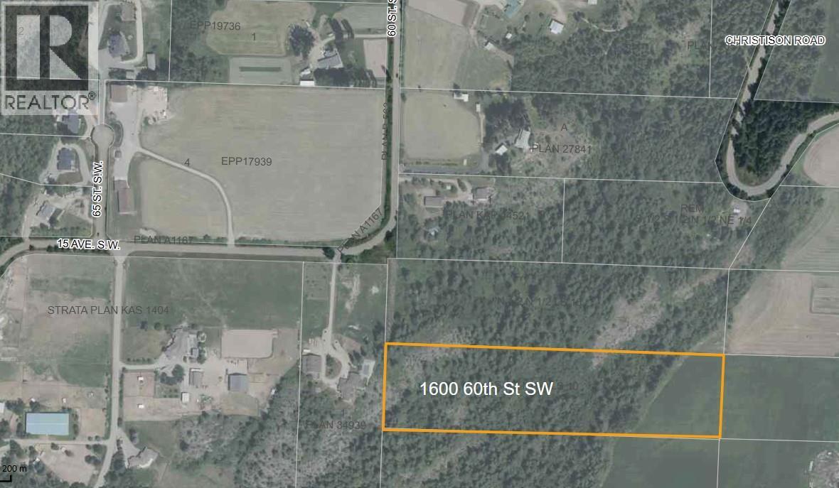  1600 Street Southwest, Salmon Arm