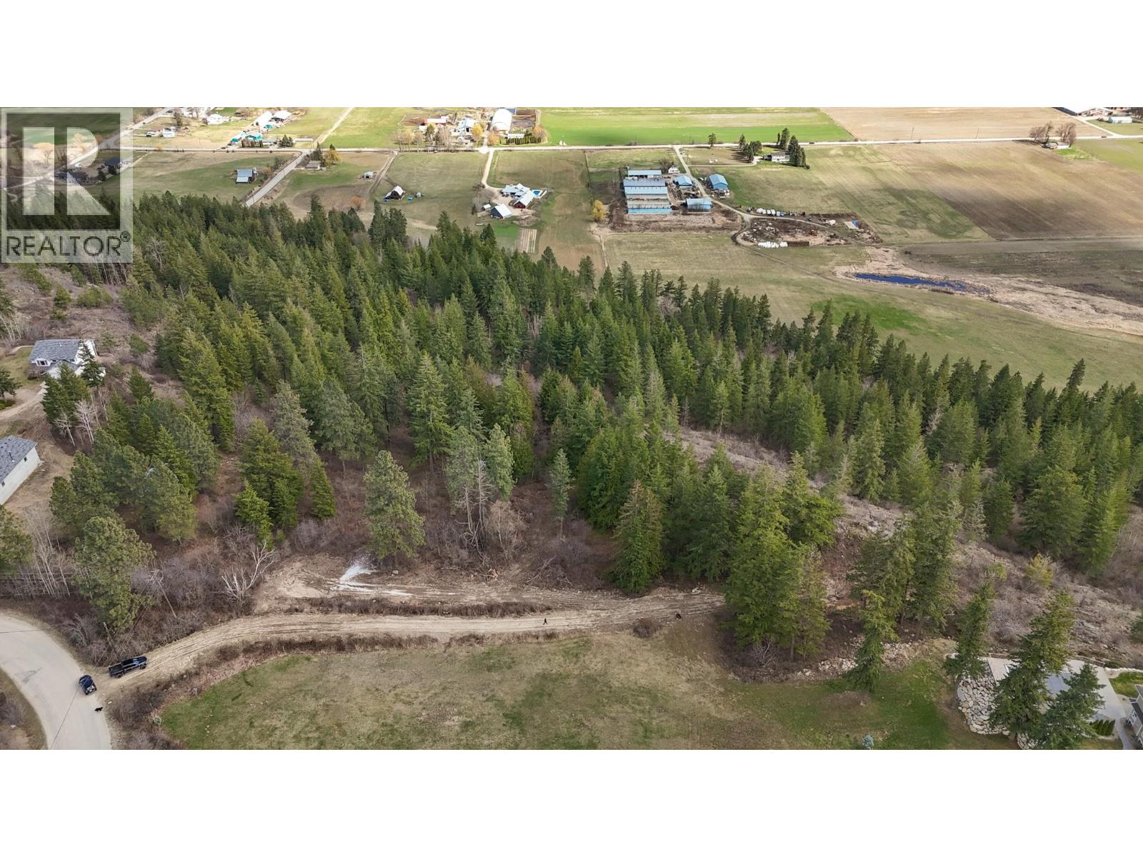  1600 Street Southwest, Salmon Arm