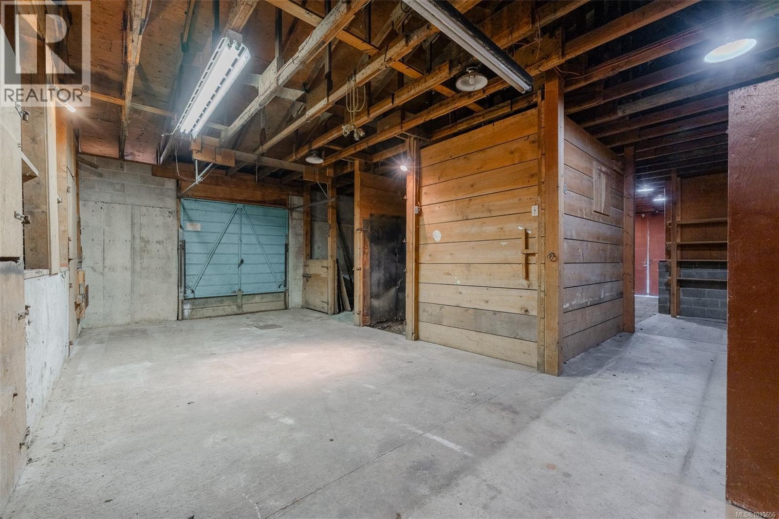 1850 Alberni Hwy - 57