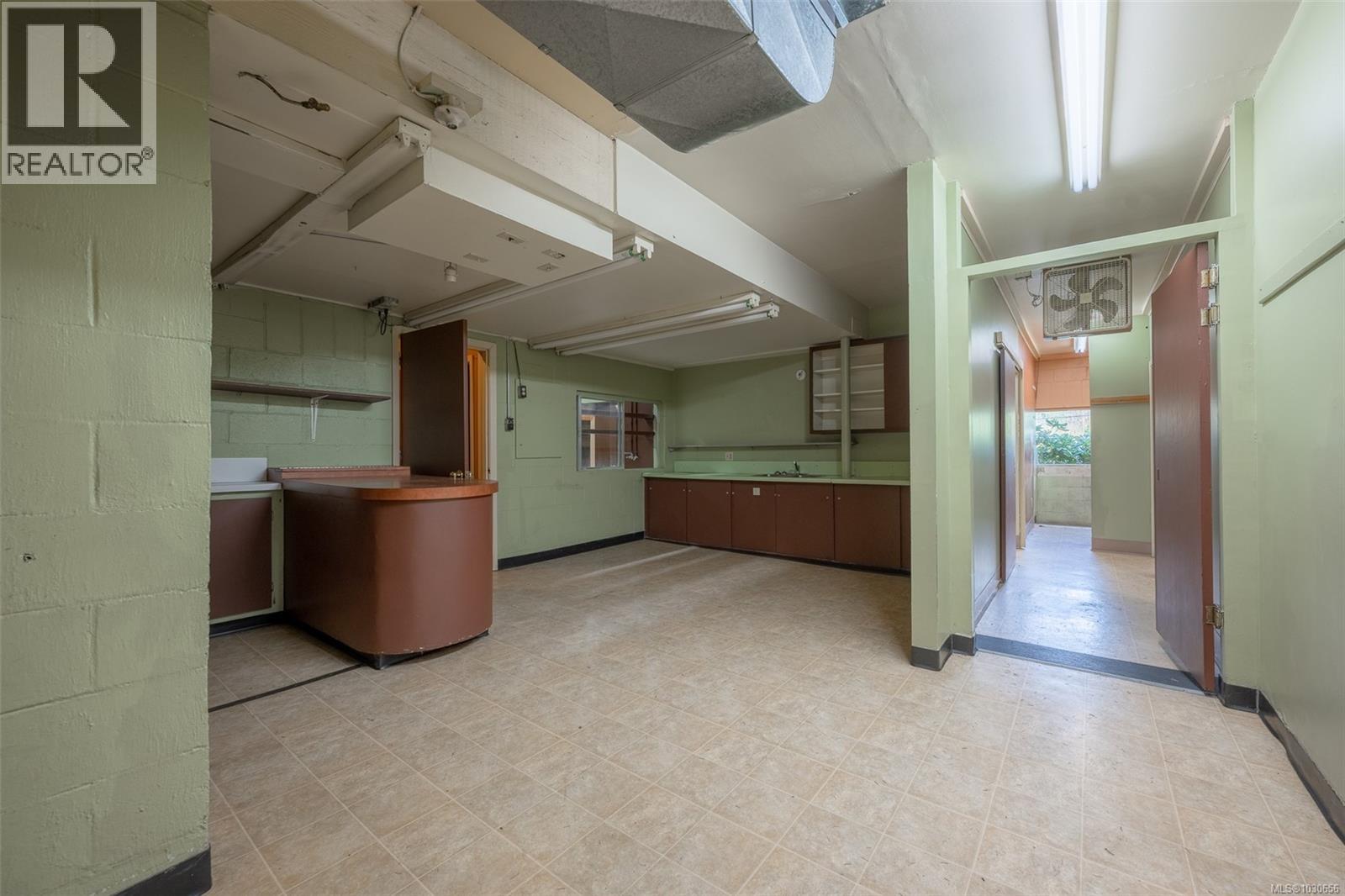 1850 Alberni Hwy - 52