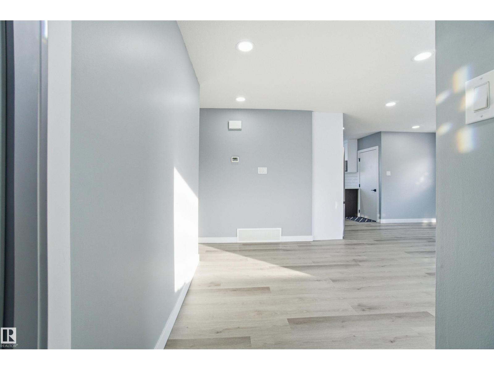 5208 90 AV NW, Edmonton