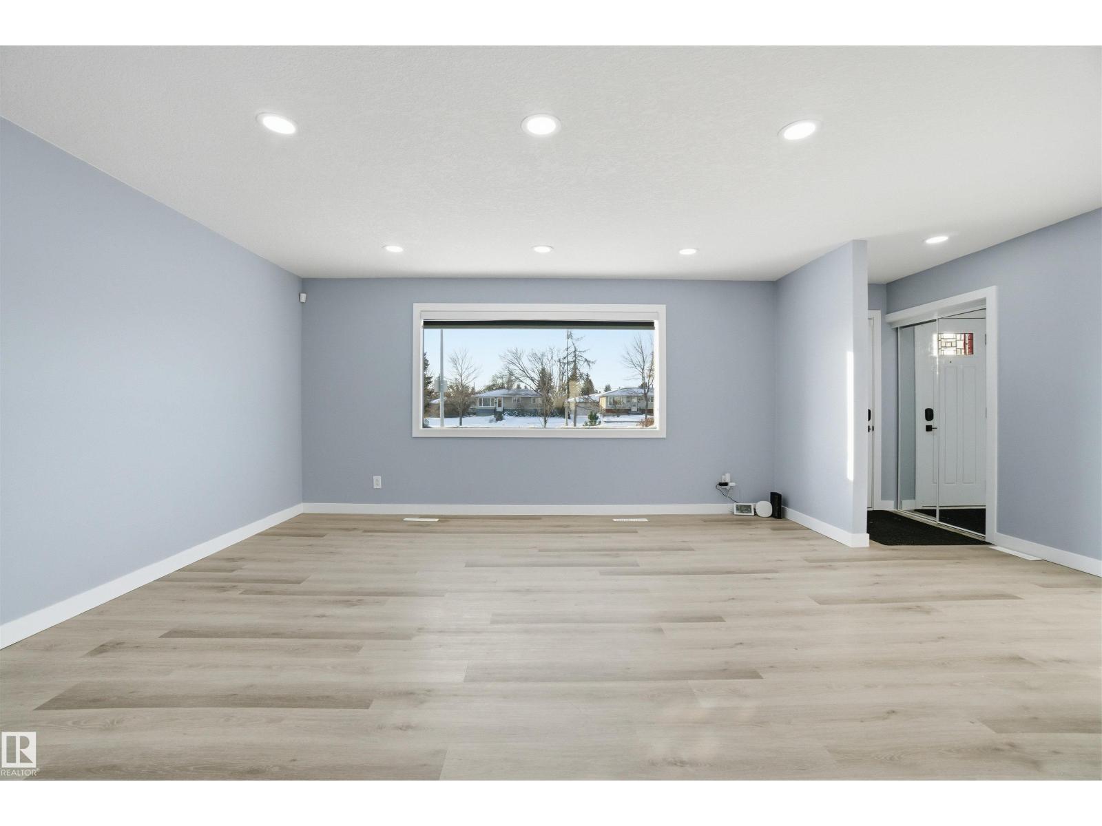 5208 90 AV NW, Edmonton