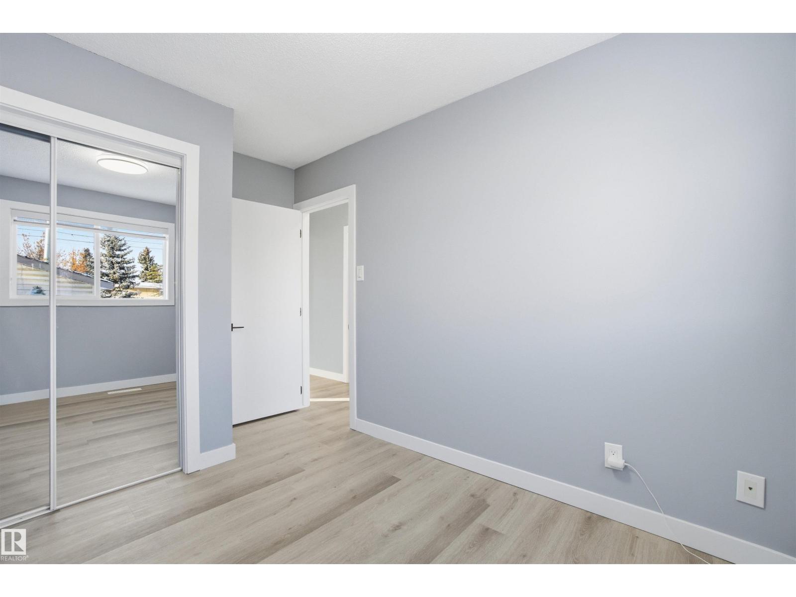 5208 90 AV NW, Edmonton