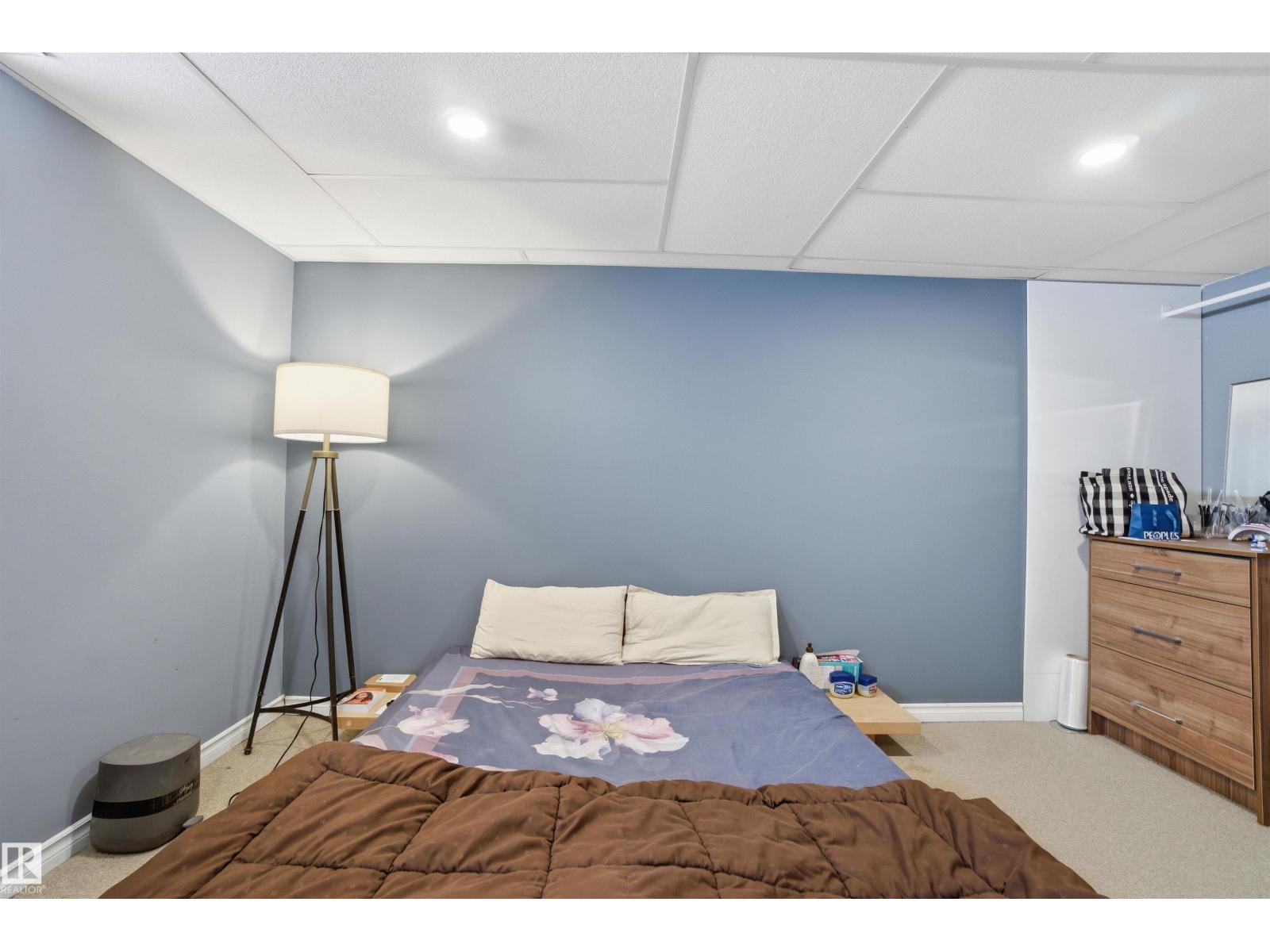 5208 90 AV NW, Edmonton