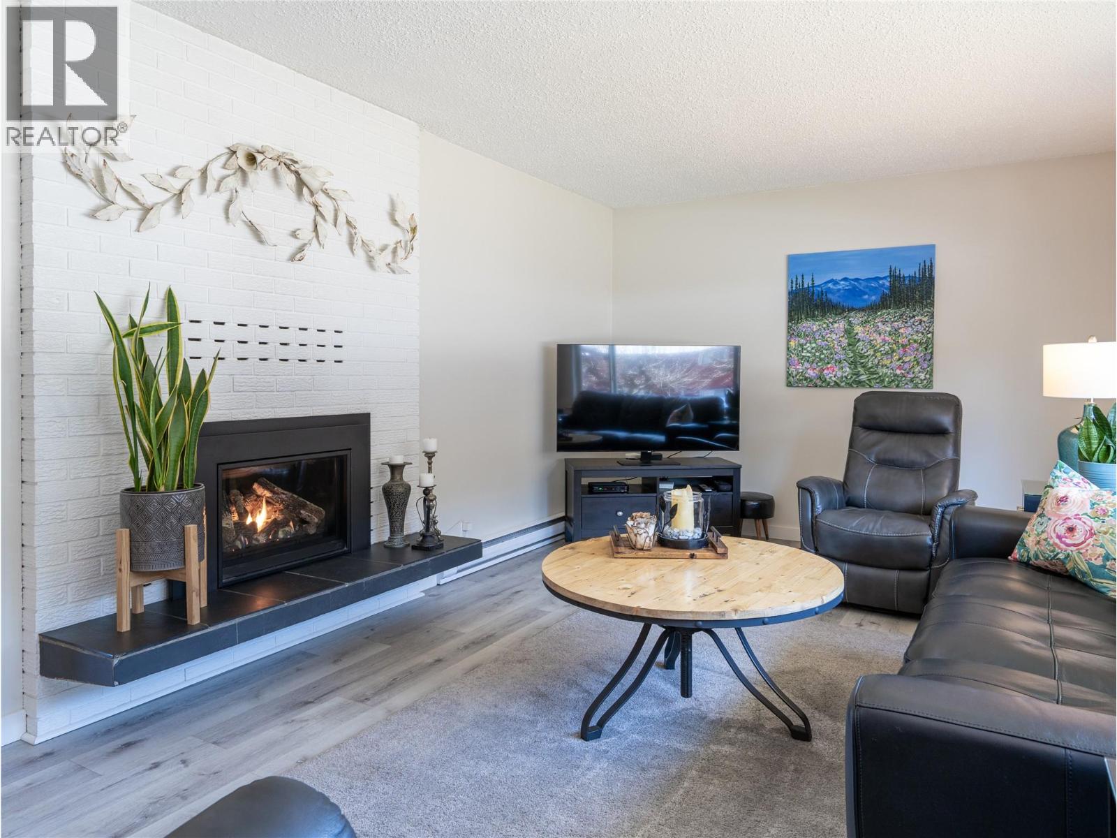 1669 Hiob Road, Revelstoke