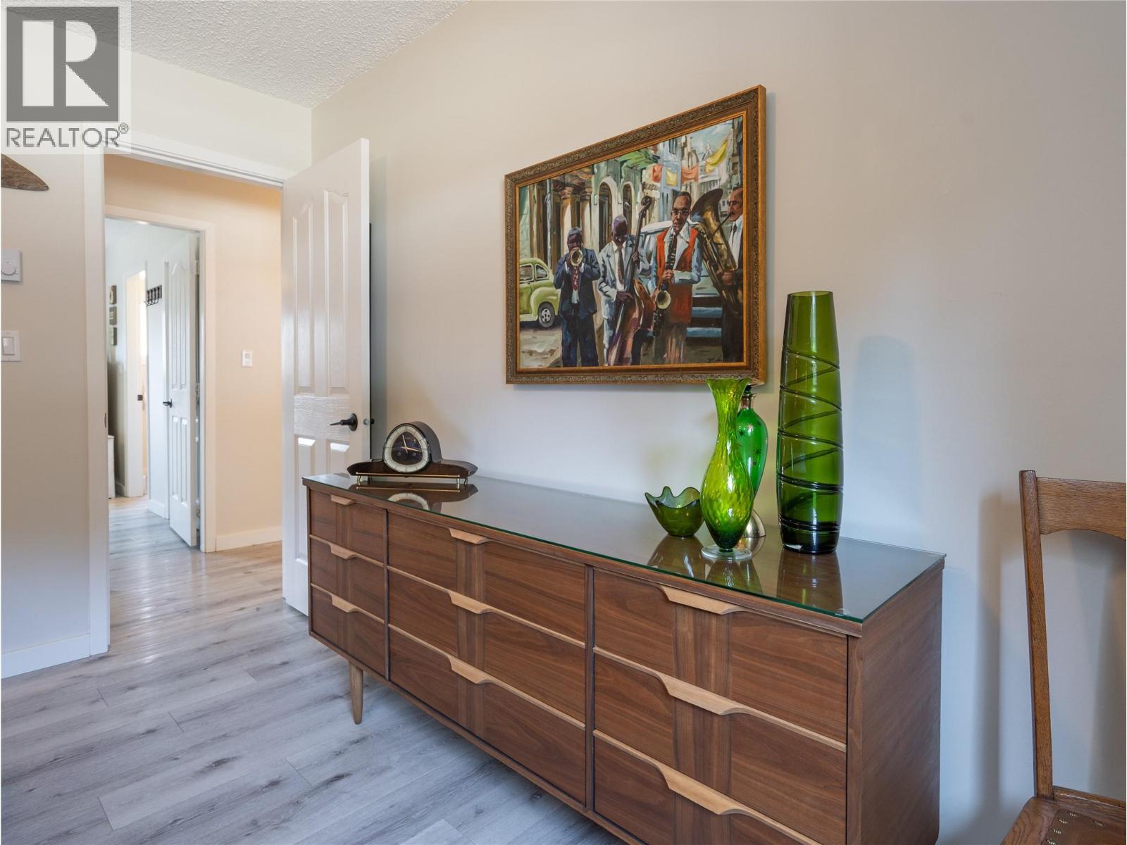 1669 Hiob Road, Revelstoke