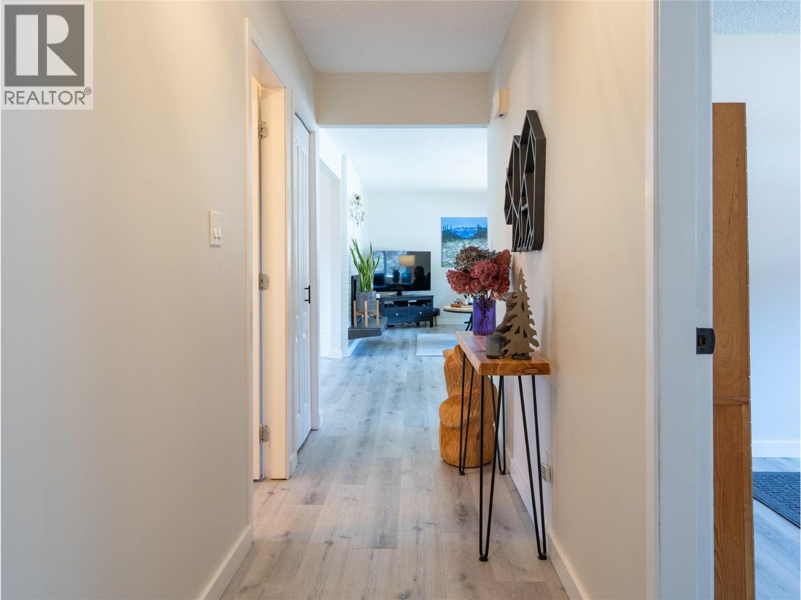 1669 Hiob Road, Revelstoke