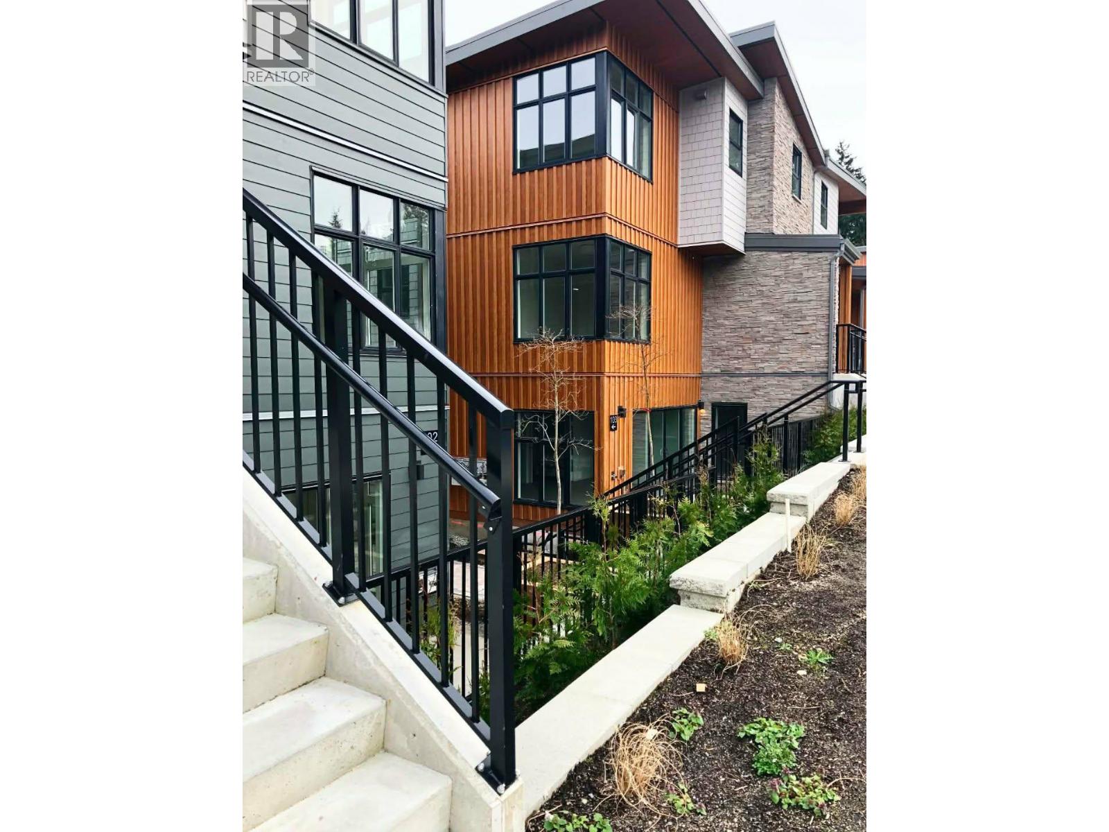 B2G1 464 EAGLECREST DRIVE, Gibsons