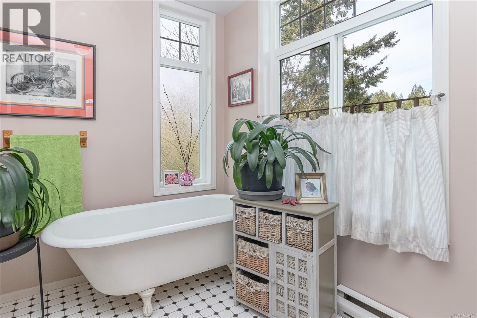 2780 RITTEN Rd, Nanaimo