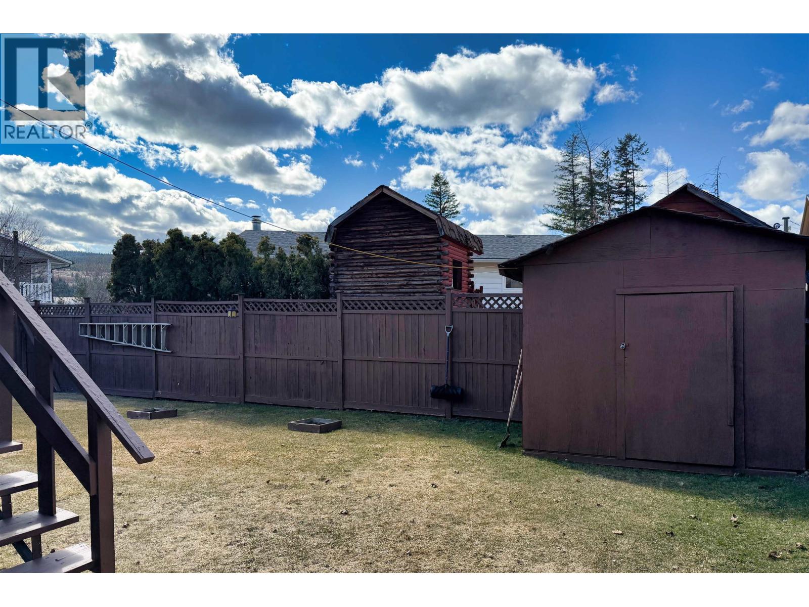 255 LITZENBURG CRESCENT - 18